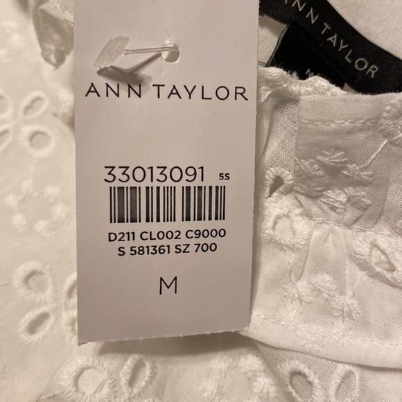 Ann Taylor Eyelet Keyhole Ruffle Top - Picture 4 of 4